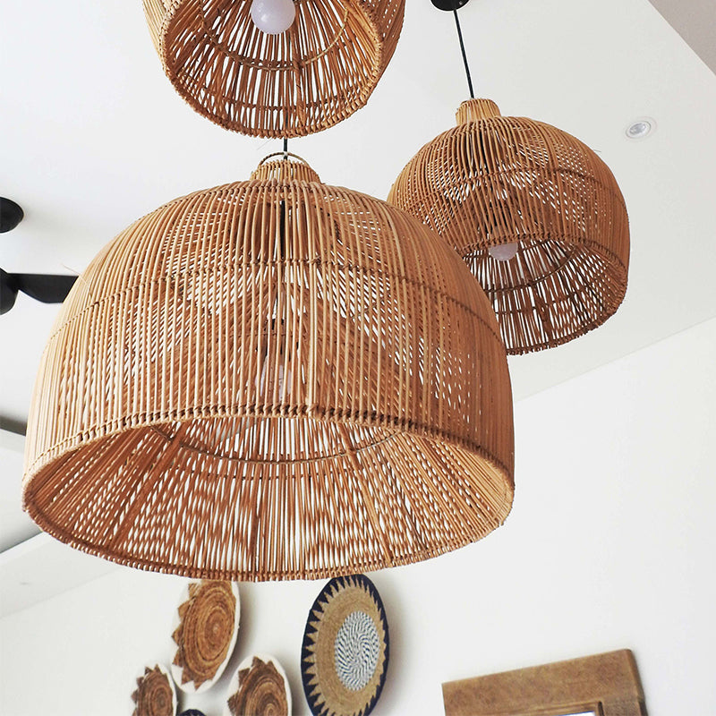 RattaLume - Elegante Rattanschaukel für Innen- und Außenbereich, Fein handgefertigte Beleuchtung