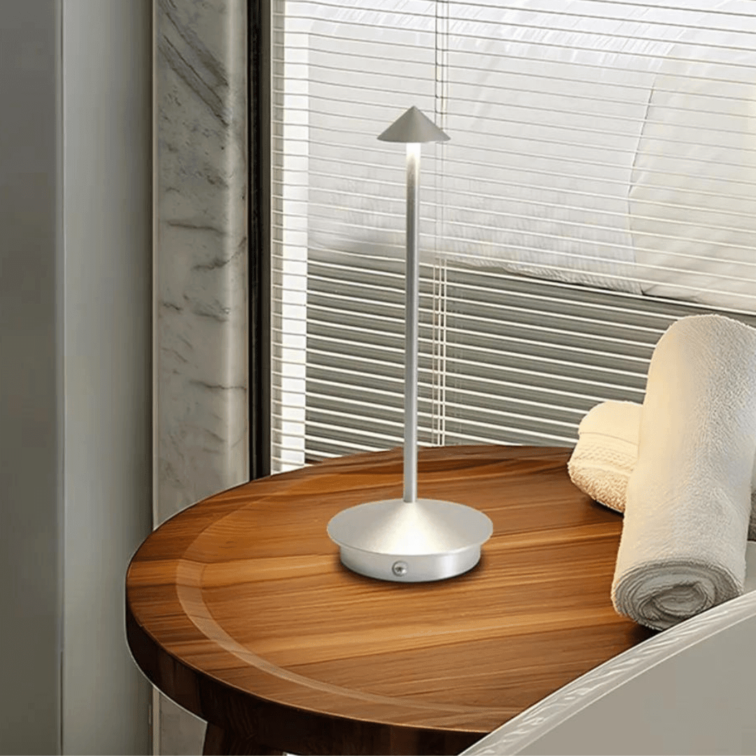 Modernes kabelloses und wiederaufladbares Tischlampe für elegantes Licht