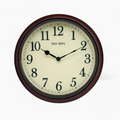 Reloj de pared de madera marrón TimelessWood – Diseño elegante y encanto clásico duradero