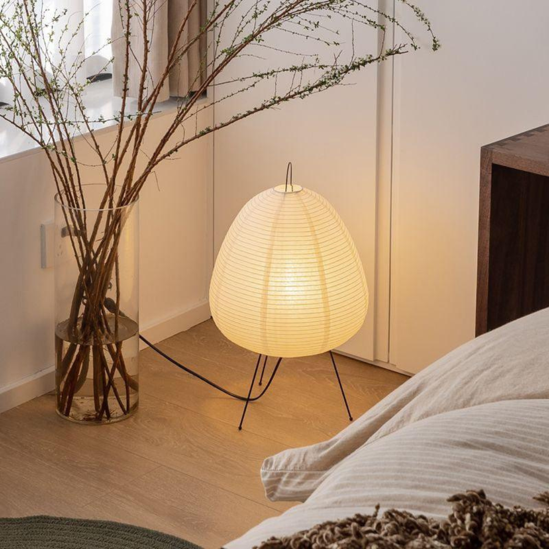 Tirva Elegante Japanische Stehlampe für eine Warme und Stilvolle Atmosphäre
