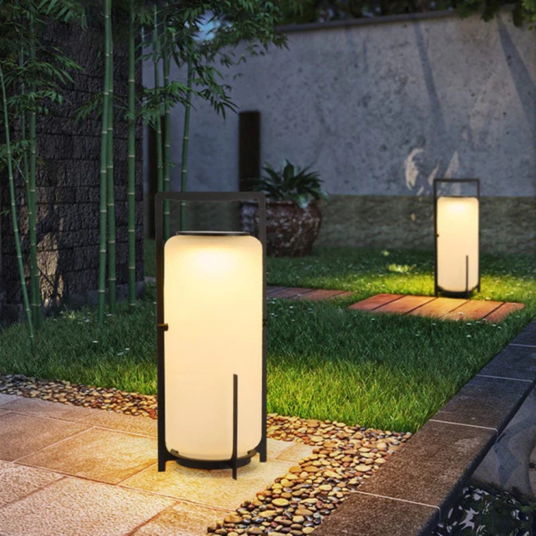 Solis - Effiziente und Energiesparende Solar-Gartenlampe für eine Gemütliche Außenbereich