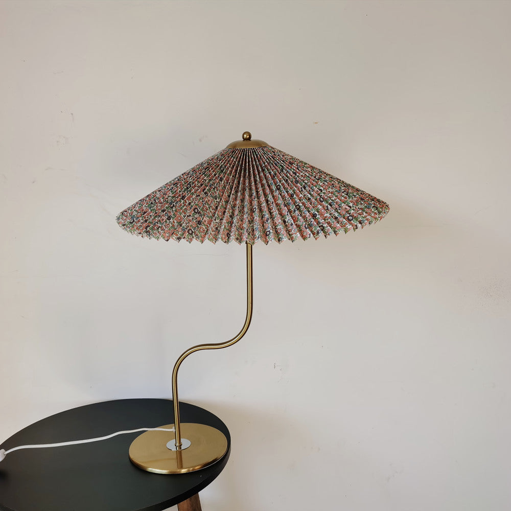 Retro Plissee-Schirm Tischlampe - Dekoratives Akzentlicht