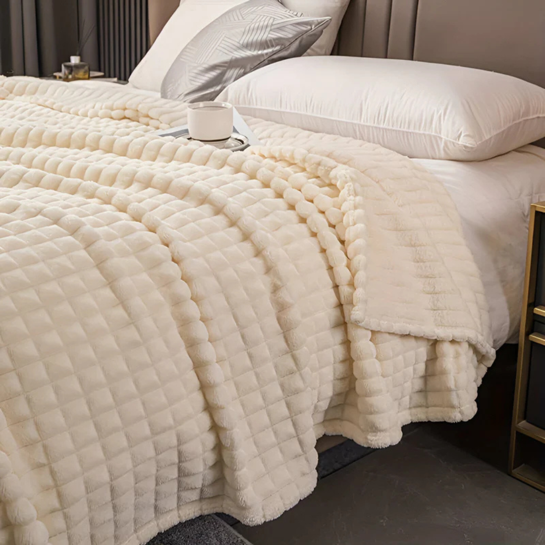 Pluma - Ultragemütliche und superweiche Fleece-Decke