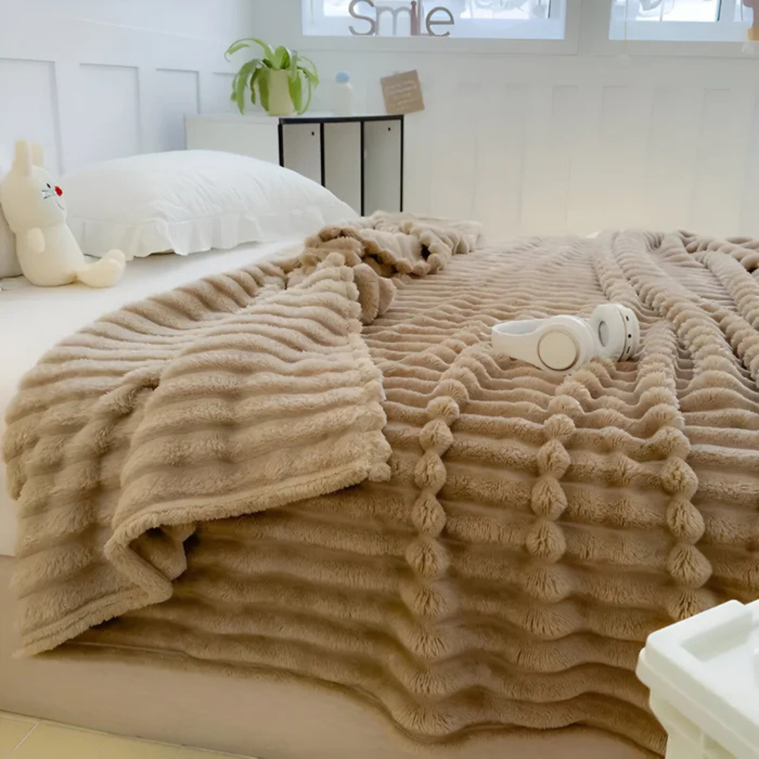 Luxuriöses Plüsch-Tuch Cera – Weicher, eleganter Griff