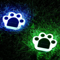 Moderna lampada solare da esterno per un giardino luminoso