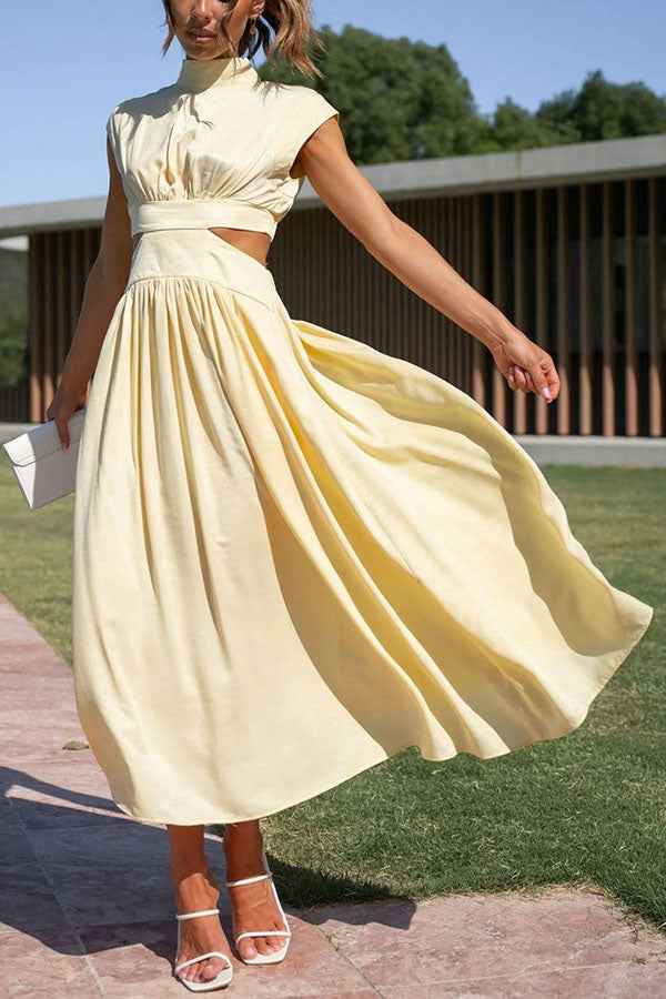 Quincy | Elegantes Midikleid mit Cut-Out-Detail und Taschen