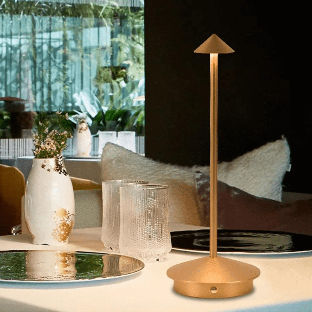 Modernes kabelloses und wiederaufladbares Tischlampe für elegantes Licht