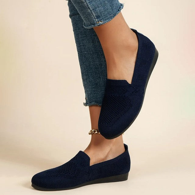 Sneaker slip-on ariose con taglio basso per donna
