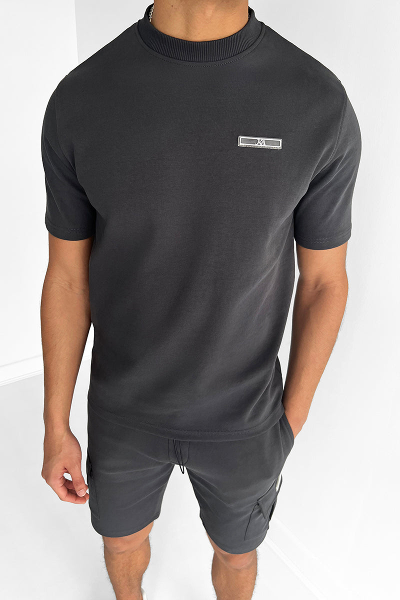 KAI – Lässiges Slim-Fit Ensemble für einen zeitgenössischen Stil