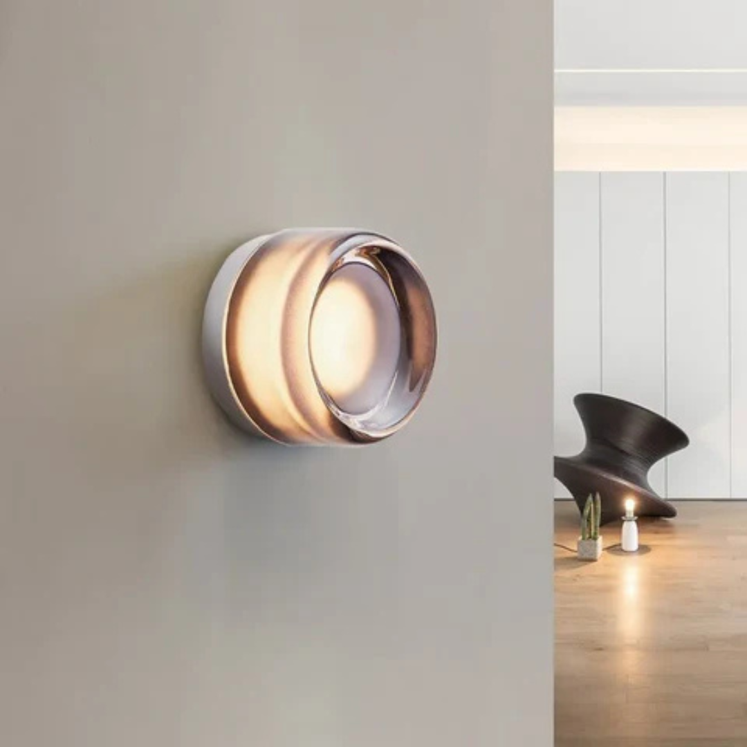 Luxe Gleam Wandlampe - Elegante Innenbeleuchtung für eine stilvolle Atmosphäre