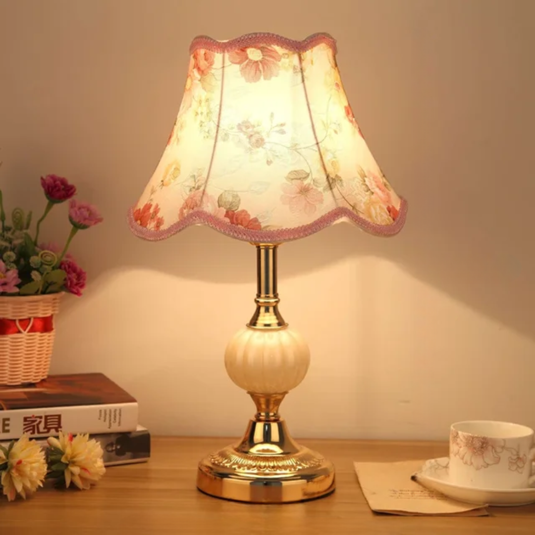 Quixy - Charmante Vintage Scandinavian Tischlampe für warme Atmosphäre