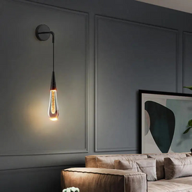 Stilvolle elegante hängende Wandleuchte für eine luxuriöse Atmosphäre