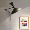 Væglampe med LED-belysning til stemningsfuldt lys og moderne design