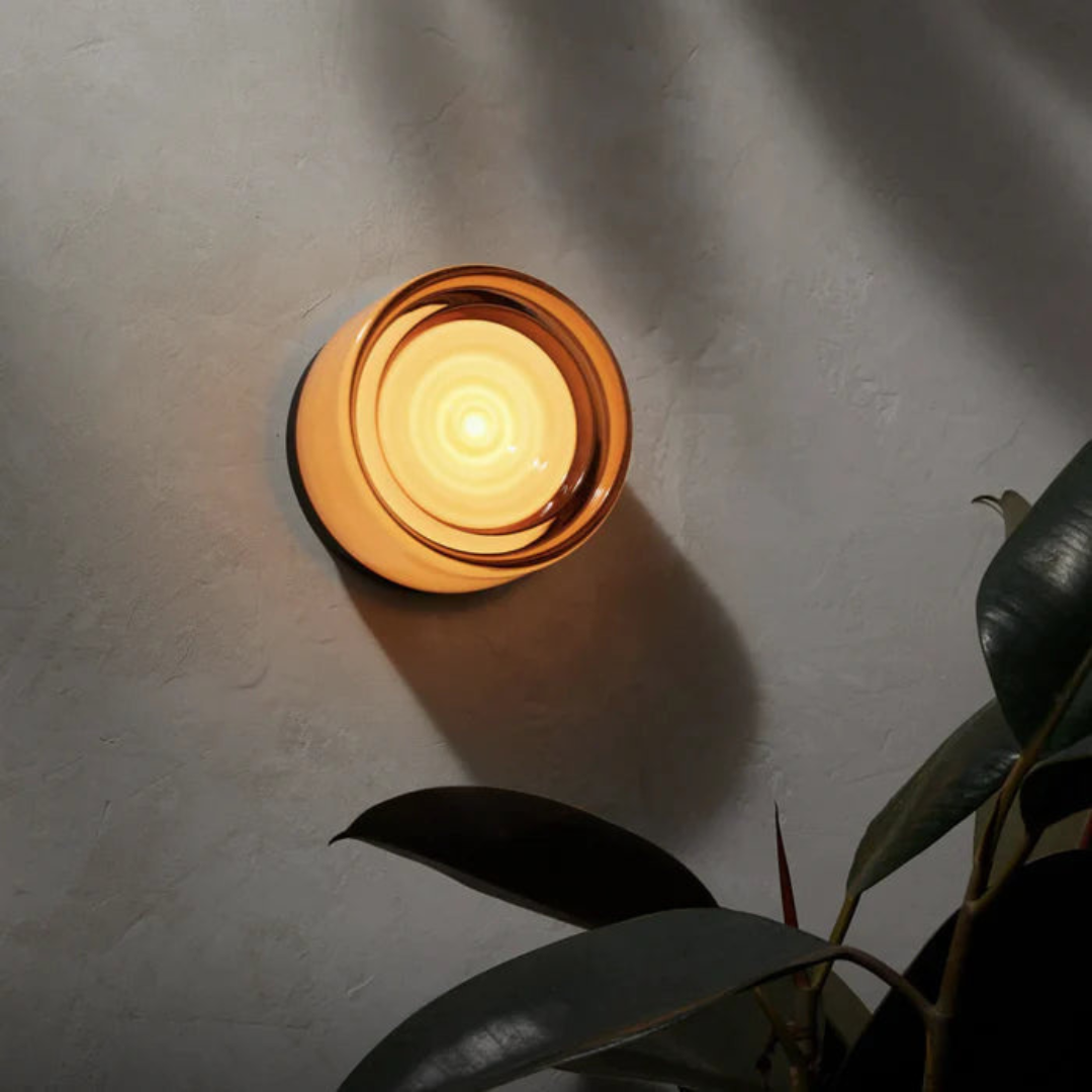 Luxe Gleam Wandlampe - Elegante Innenbeleuchtung für eine stilvolle Atmosphäre