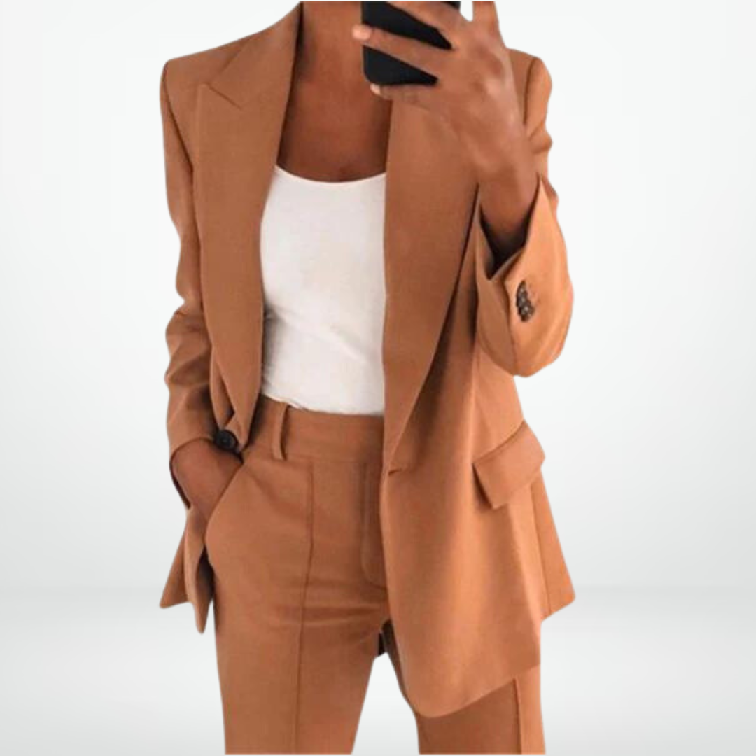 Moderner urbaner Damen-Anzug, stilvoll und elegant für einen trendigen Look