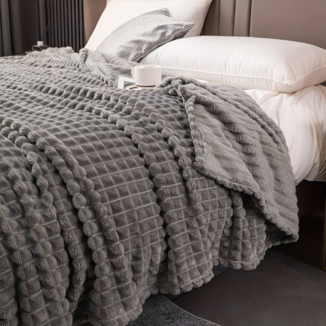 Pluma - Ultragemütliche und superweiche Fleece-Decke