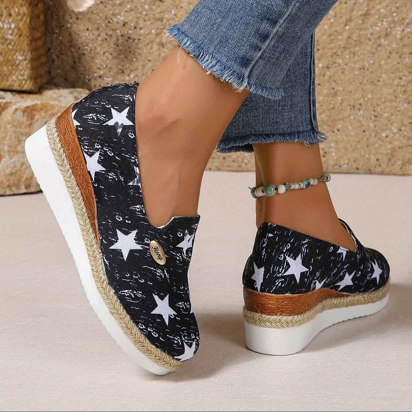 Gepolsterter orthopädischer Sneaker für ganztägigen Komfort und hervorragende Gelenkunterstützung