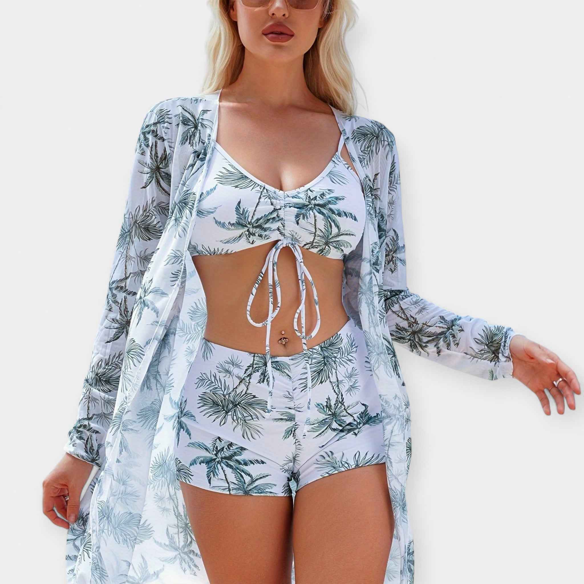Hochtaillierter Bikini und Strandmode