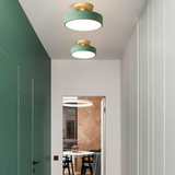 Moderne hölzerne LED-Deckenleuchte für warme und stimmungsvolle Beleuchtung