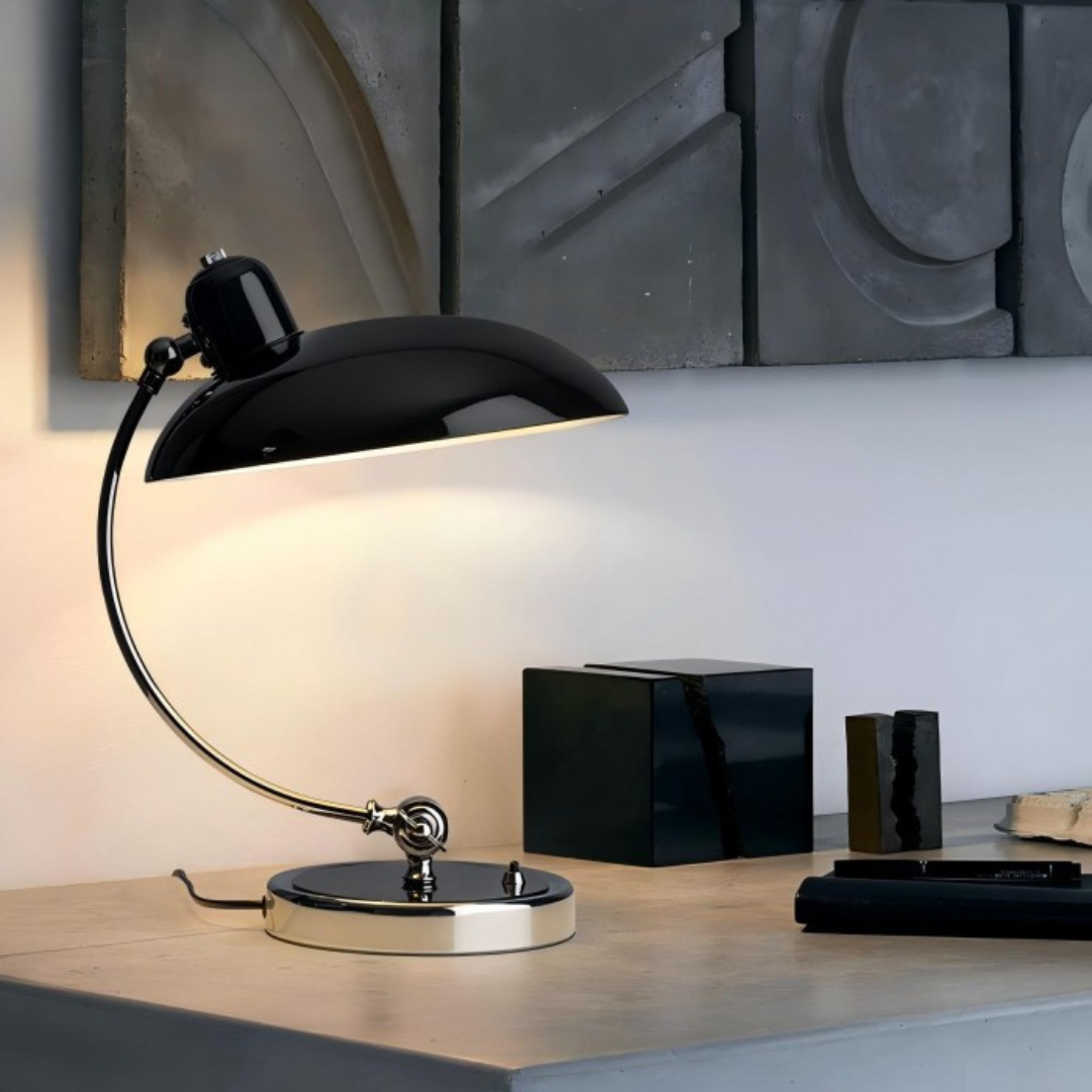 Astra - Anpassbare LED-Tischlampe im Vintage-Stil für eine originelle Atmosphäre