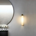 Elegancka nowoczesna szklana lampa ścienna do wnętrz