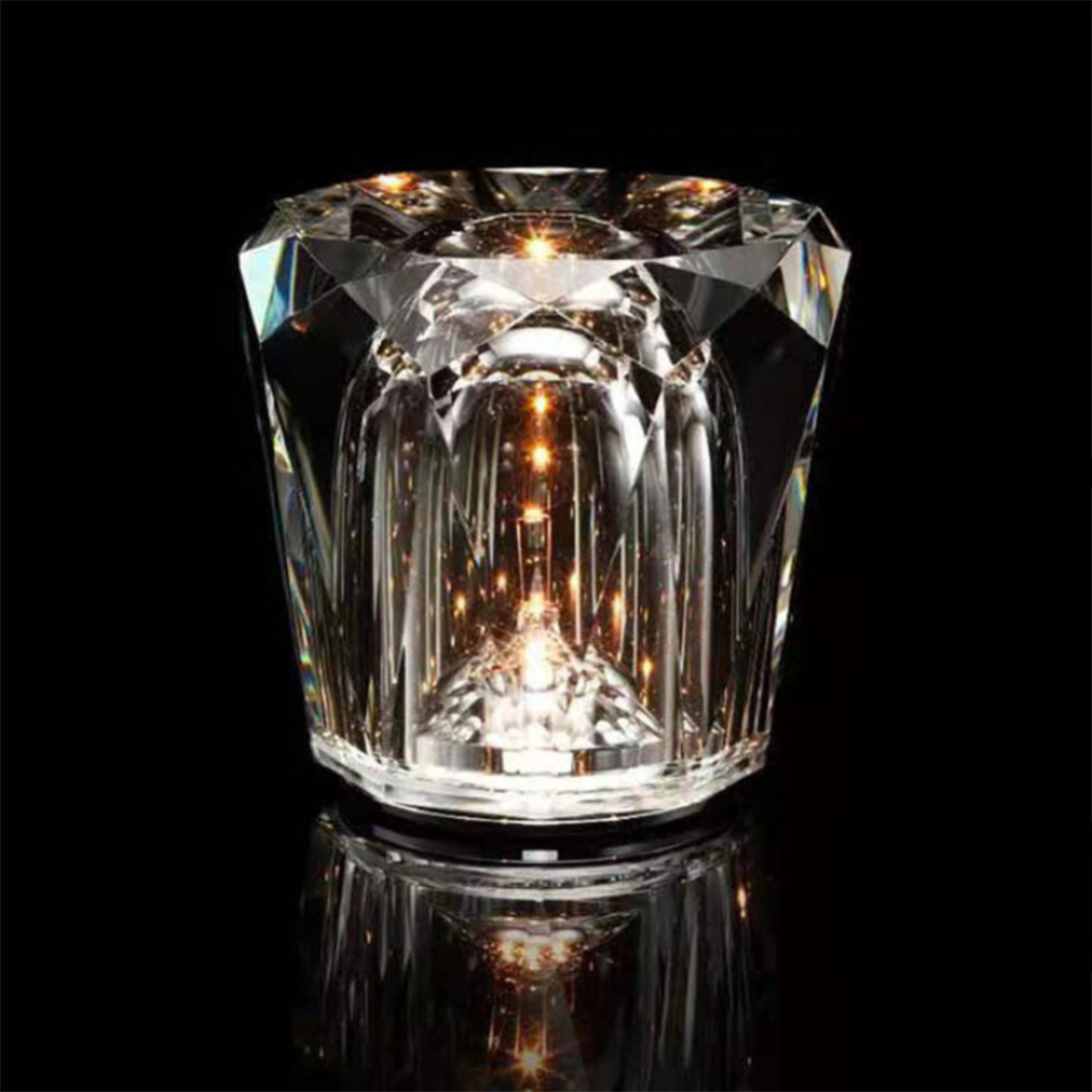 Lumex – Elegante kabellose Kristall-Tischlampe für eine beleuchtete Atmosphäre