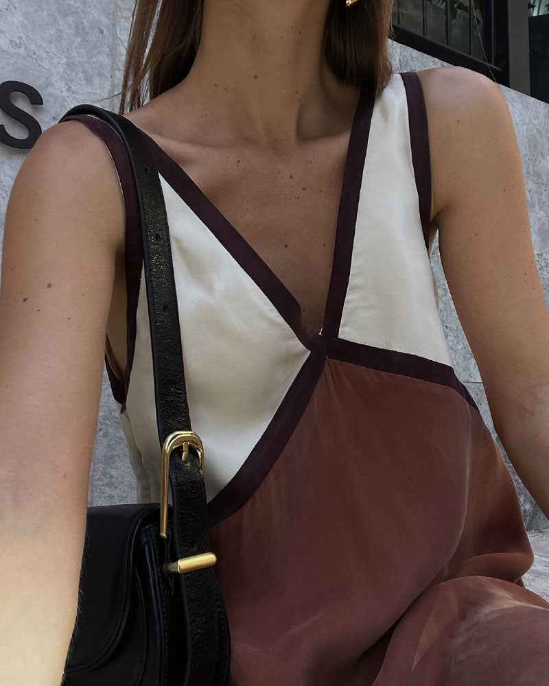 Elegant Chic V-Ausschnitt Kleid mit Kontrastfarben für einen stilvollen Auftritt