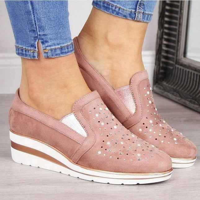 Orthopädische Keilabsatz-Sneaker für ganztägigen Komfort und Halt