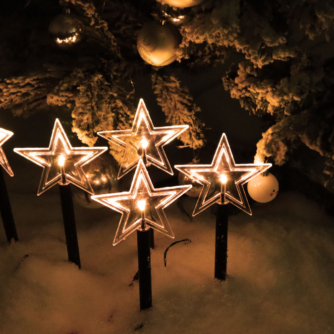 SnowGlow - Solarbetriebene Gartenbeleuchtungen für Festliche Außenatmosphäre