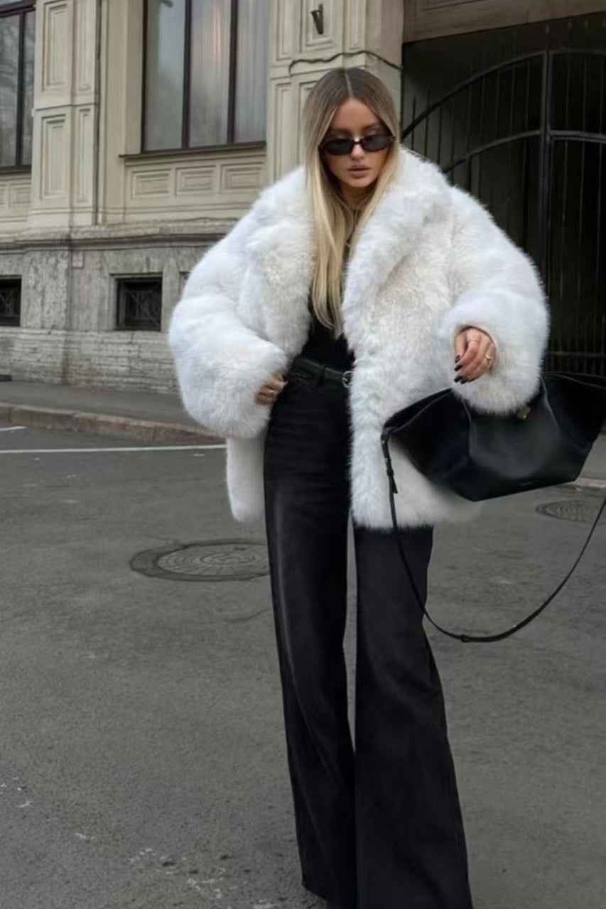 Festlicher umweltfreundlicher künstlicher Pelzmantel, robust und modisch