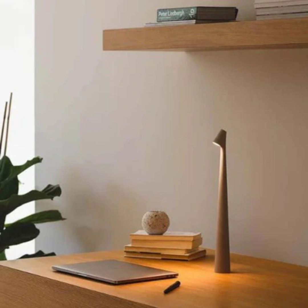 Nordic - Moderne kabellose skandinavische LED-Tischlampe für ein elegantes und stilvolles Erscheinungsbild