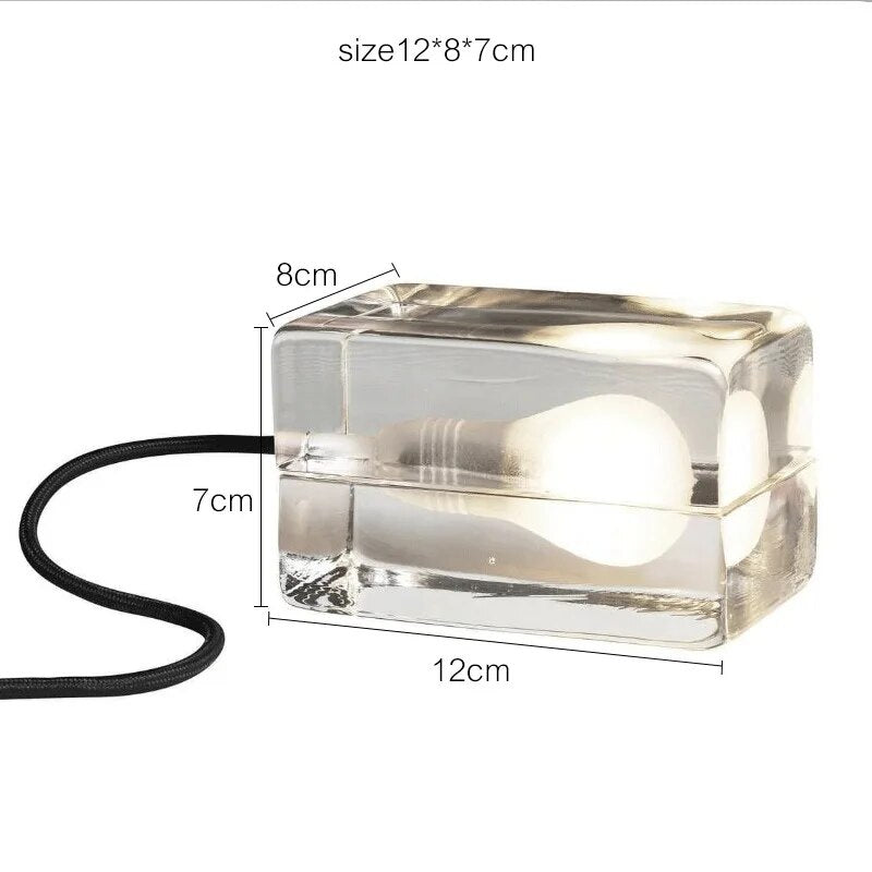 Elegante Tischlampe aus transparentem Kristall – garantiert Glanz und Raffinesse