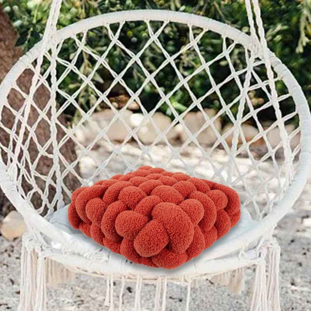 Knotora – Kuscheliges Kissen mit stilvollem Nordischen Knoten aus weichem Plüschstoff