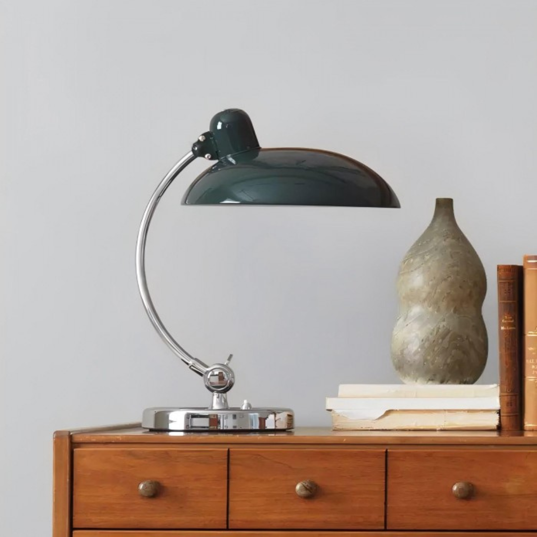 Astra - Anpassbare LED-Tischlampe im Vintage-Stil für eine originelle Atmosphäre