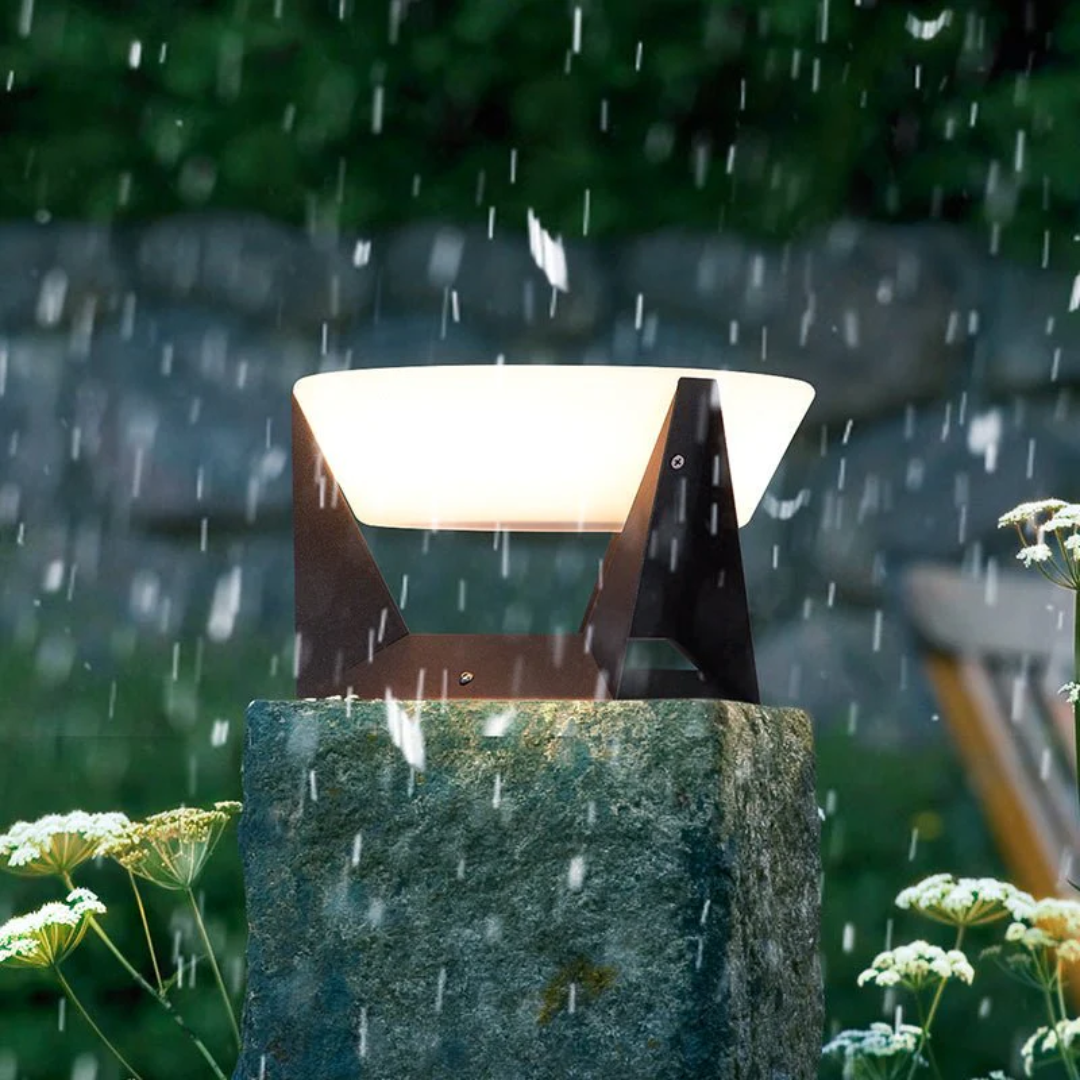 Vita - Elegante Solar-Bodenlampe für stilvolle Gartenbeleuchtung
