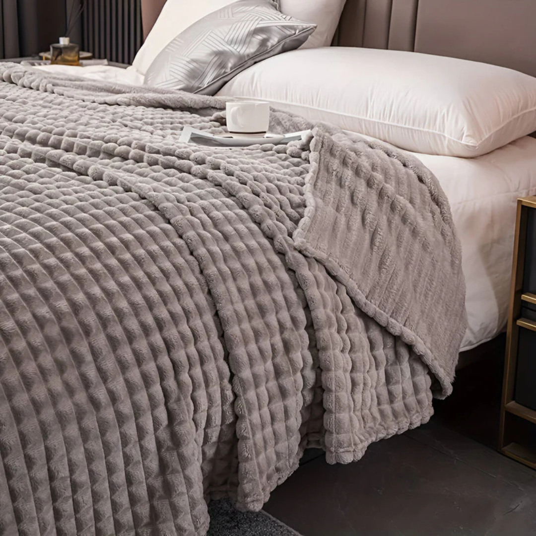 Pluma - Ultragemütliche und superweiche Fleece-Decke
