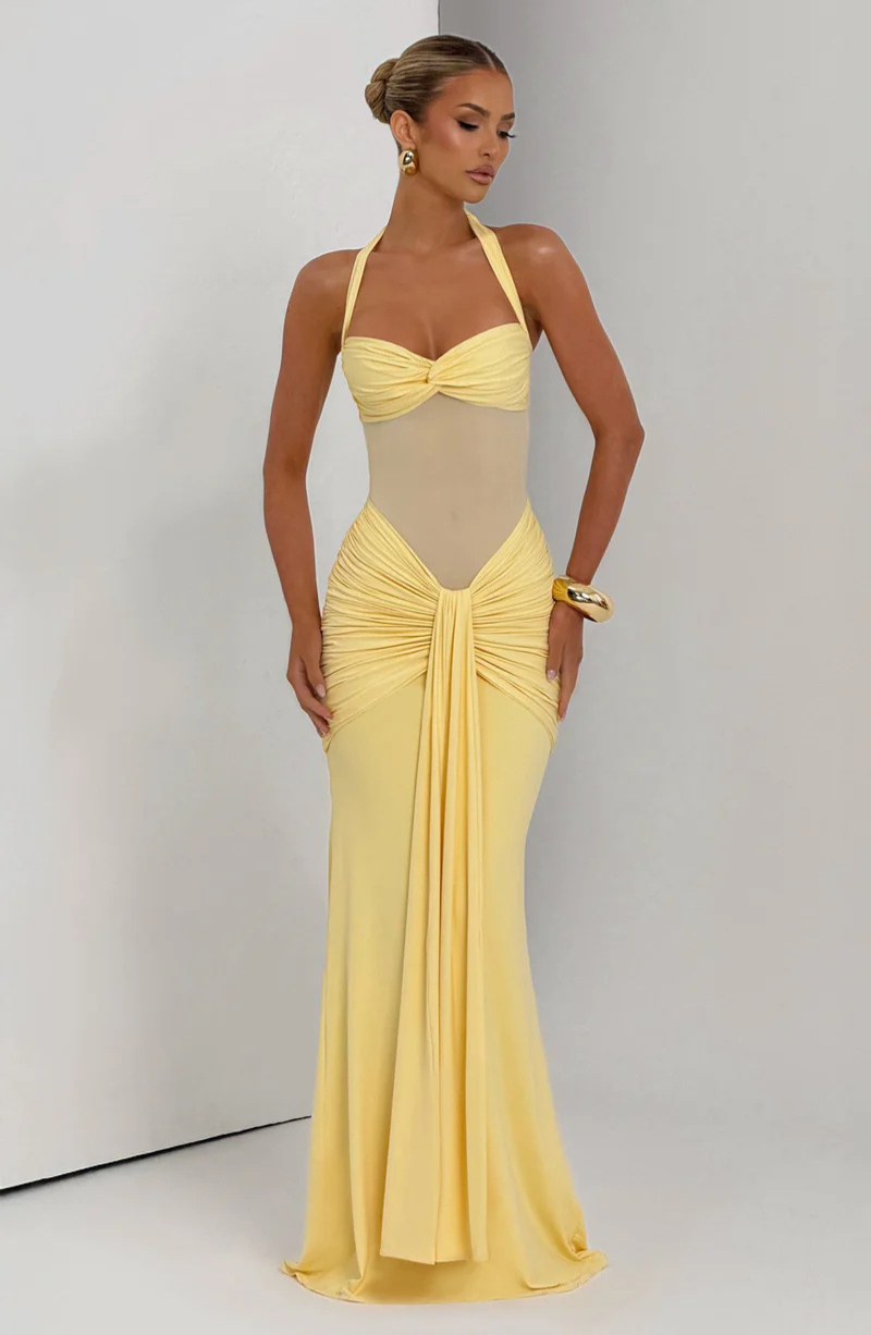 Sirenen-Sanduhr-Abendkleid — Betörende Silhouette, Zeitloser Glamour