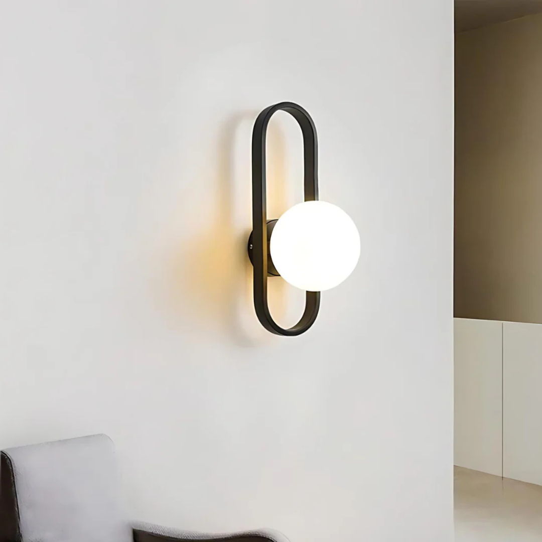 Elegante Ajax Luxe Glas Wandleuchte Für Innen – Moderne und Stilvolle Wandbeleuchtung