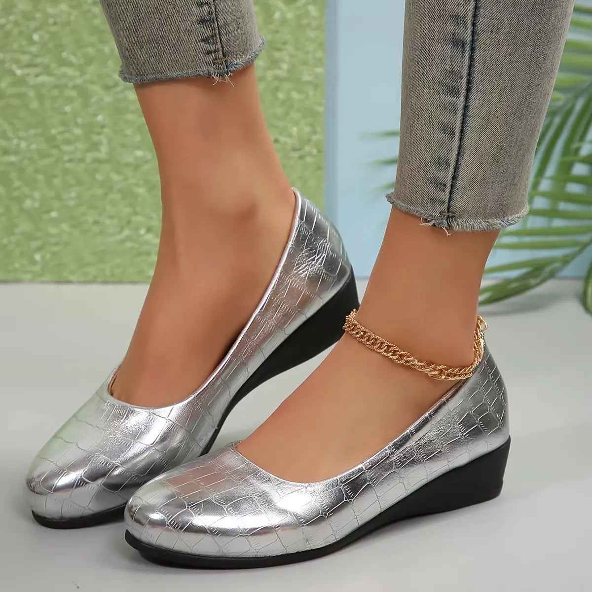 Orthopedic Leather Shoes for Women – Lightweight, Non-Slip & Breathable