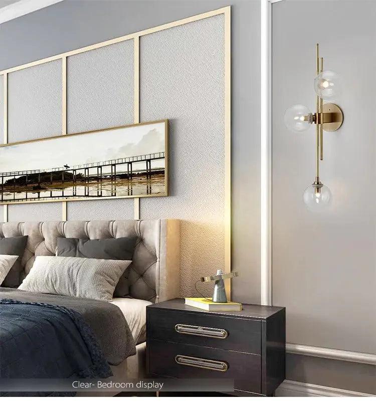 Nordiva - Elegante moderne Wandleuchte mit transparentem und grünem Glas-Schirm