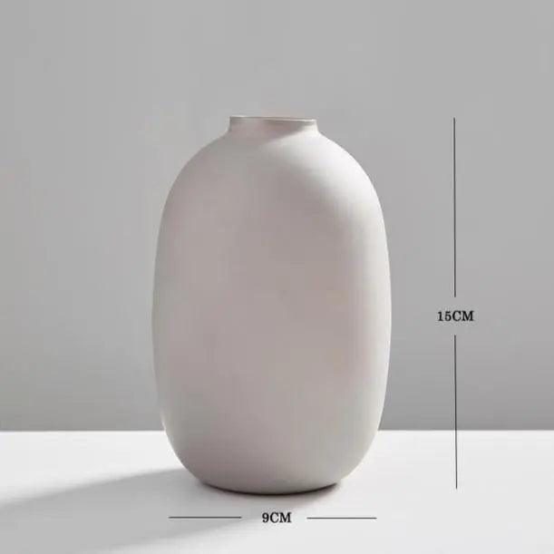 Moderne Keramikvasen für elegante und farbenfrohe Innendekoration