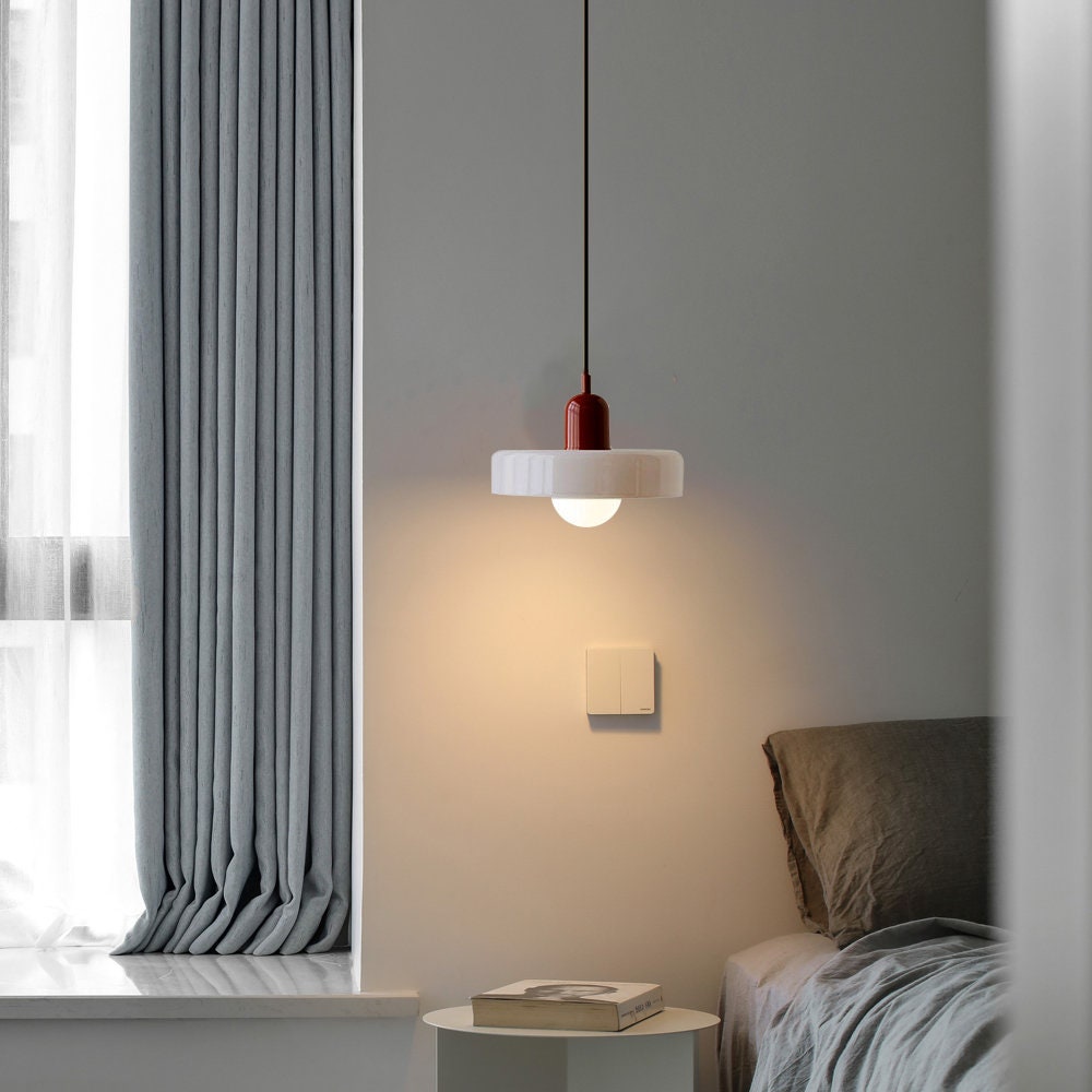 Bauhaus-Stil Glas-Hängeleuchte mit Ringschirm