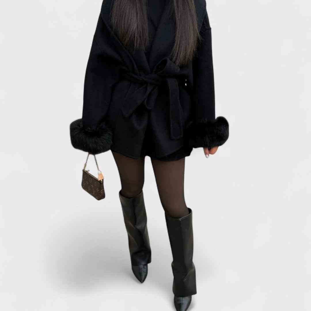 Catriona – Luxuriöser Wollmantel mit plüschigen Kunstfell-Details