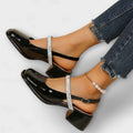 Glitzernde Mary Janes mit funkelnden Riemchen und stylischem Blockabsatz
