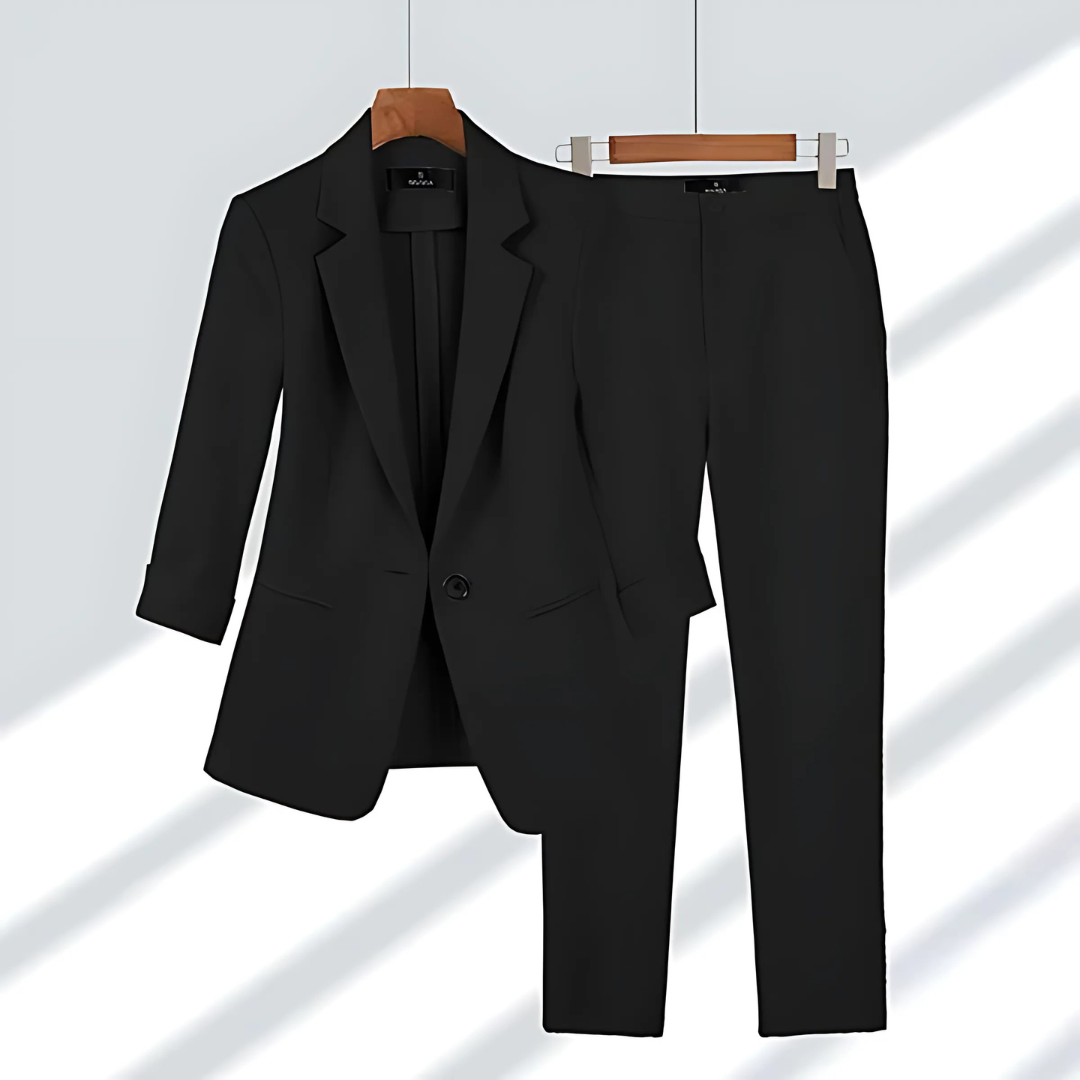 Elegant sæt af blazer og matchende bukser til damer