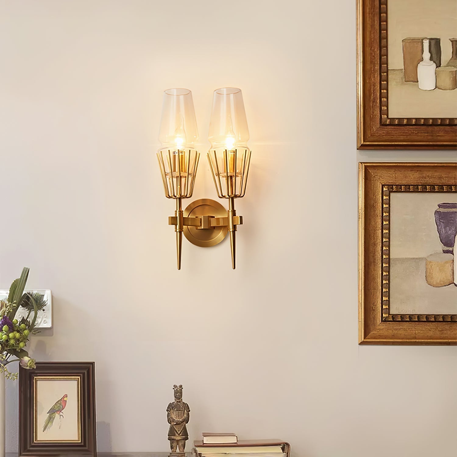 Orelia - Vintage Schlossstil LED-Wandlampe aus Kupfer und Glas für eine bezaubernde Atmosphäre