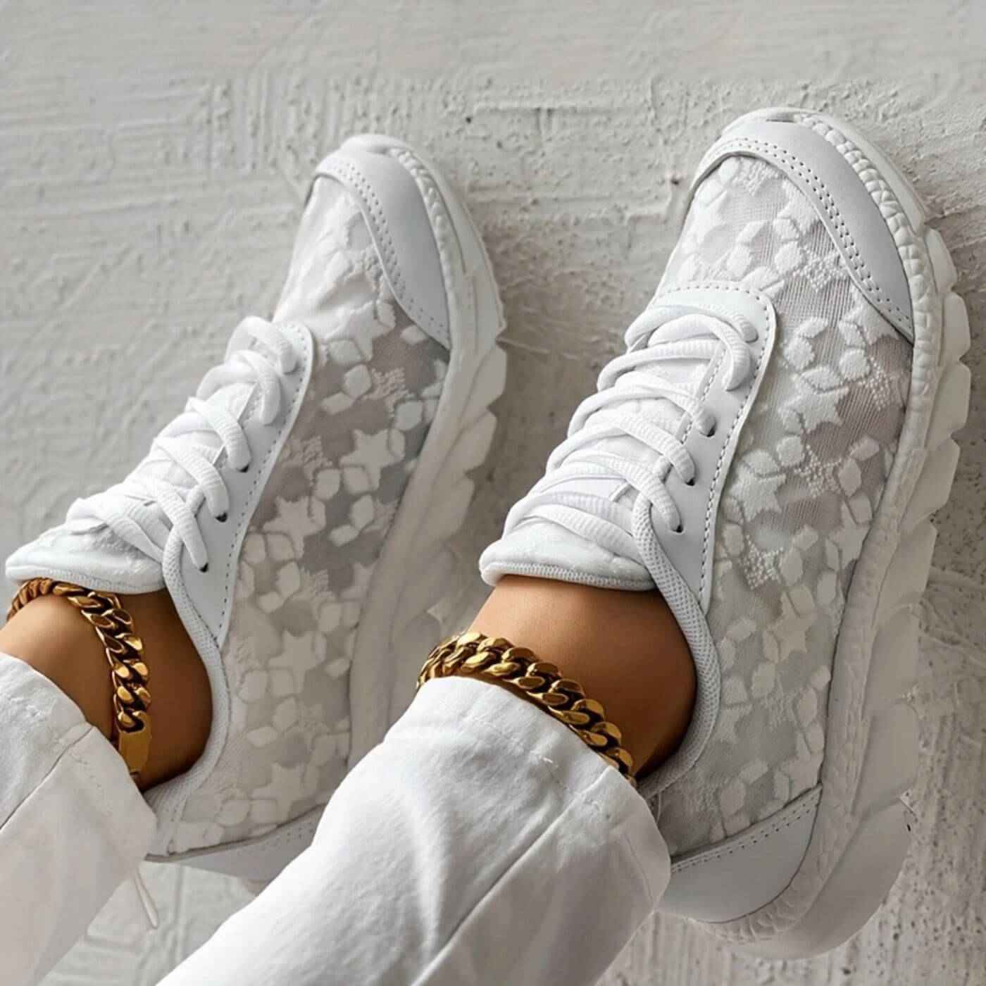 Breathable Orthopedic Sneakers – Elevated Everyday Comfort for Travel and Long City Walks