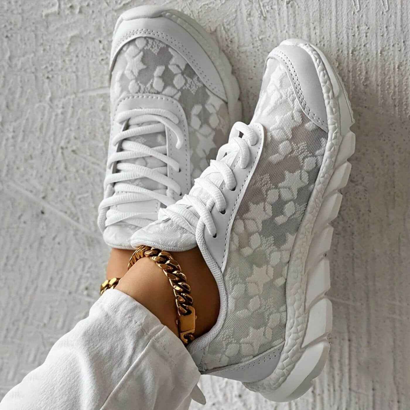 Breathable Orthopedic Sneakers – Elevated Everyday Comfort for Travel and Long City Walks
