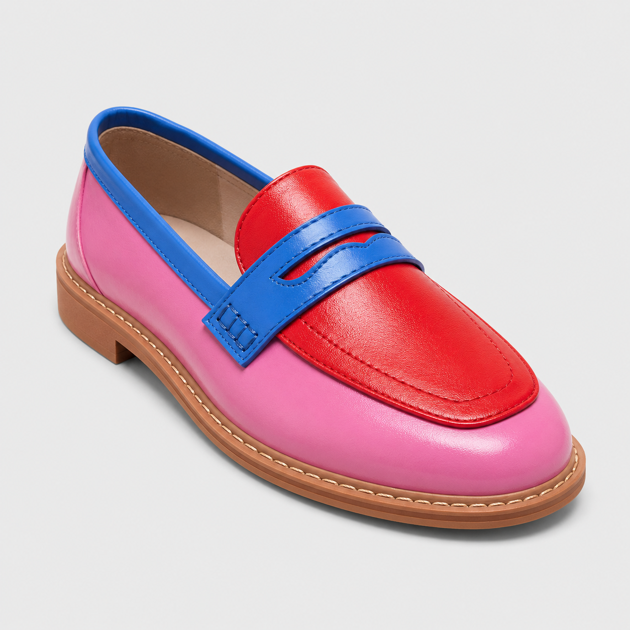 Chaussures féminines intemporelles d’inspiration britannique pour un style sans effort  