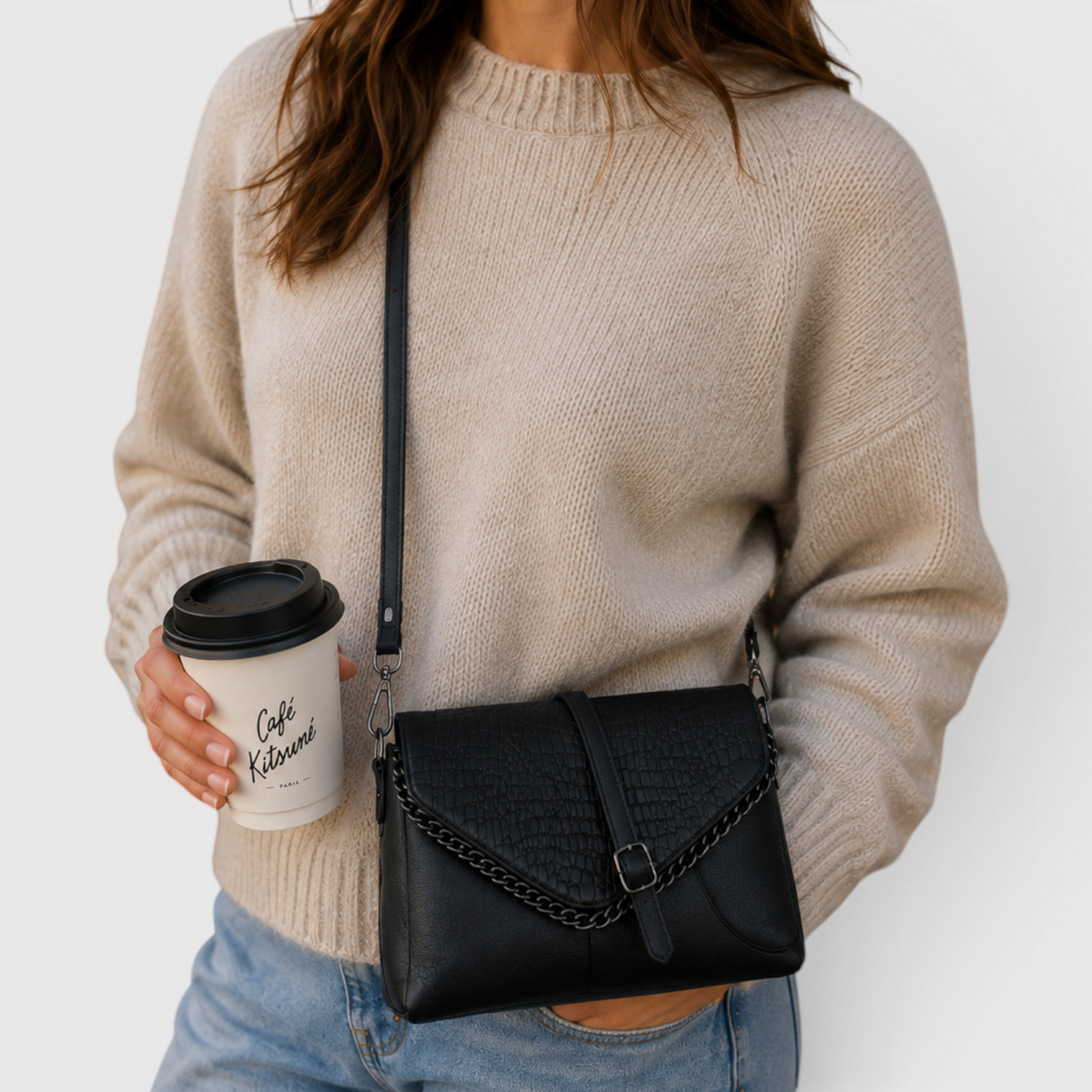 Schwarze Crossbody-Tasche mit Kettendetail – Stilvoll & vielseitig